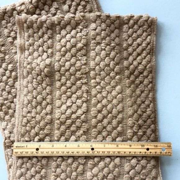 Soft & Cozy Acrylic Nubby Knit Tan Infinity Scarf, NWT - Picture 4 of 5